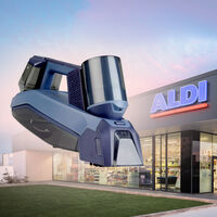Aldi está agotando el limpiador de tapicerías portátil tirado de precio con el que dejarás el sofá o el coche como nuevo 