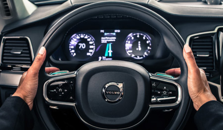 Así visualiza Volvo su interfaz de usuario para futuros coches autónomos