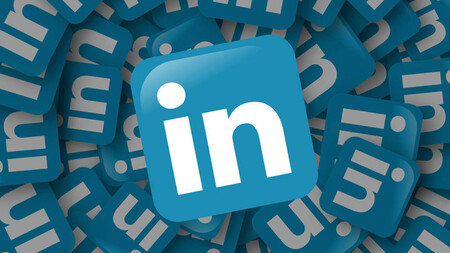 LinkedIn permitirá editar mensajes una vez enviados y realizar videollamadas con Zoom o Teams directamente desde los mensajes
