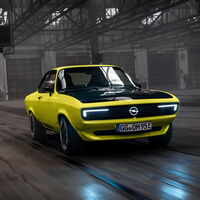 El Opel Manta GSe ElektroMOD es un clásico convertido en eléctrico, con caja manual y tracción trasera