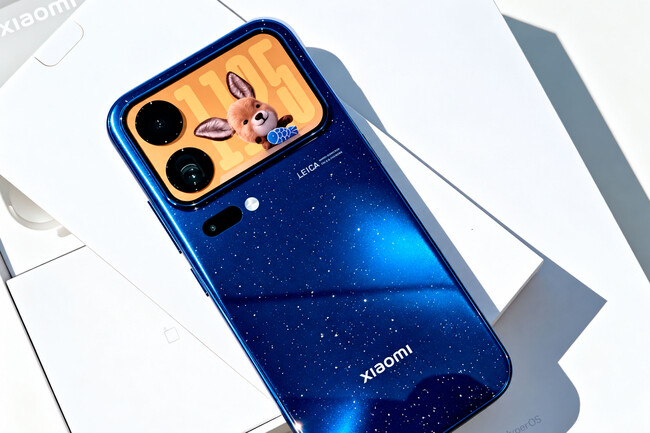 Xiaomi 18 Pro 1