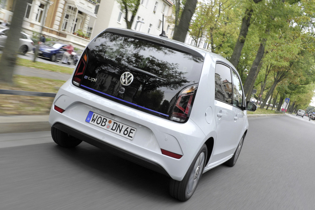 Volkswagen e-UP trasera