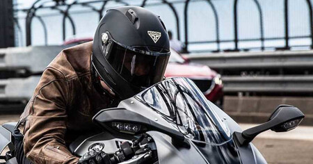 Casco Policia 4 2023