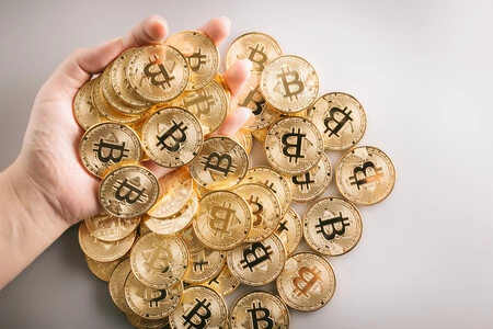 La caída del bitcoin disparó su compra y ahora 865,000 cuentas tienen un bitcoin completo