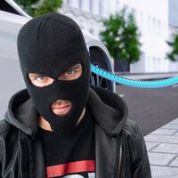 Por qué los ladrones están empezando a cortar las mangueras de los puntos de carga de los coches eléctricos: el cobre vale cada vez más