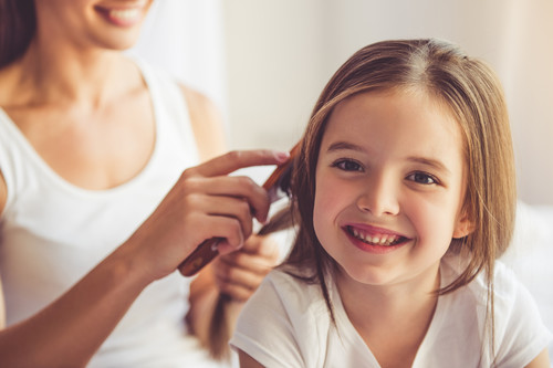 ¿Tu hijo quiere donar el pelo? Todo lo que debes saber sobre la donación de cabello para niños con cáncer