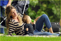 Gisele Bündchen promueve el parto natural a nivel mundial