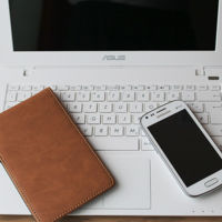 Teléfono personal en el trabajo, ventajas e inconvenientes de usar tu propio dispositivo 