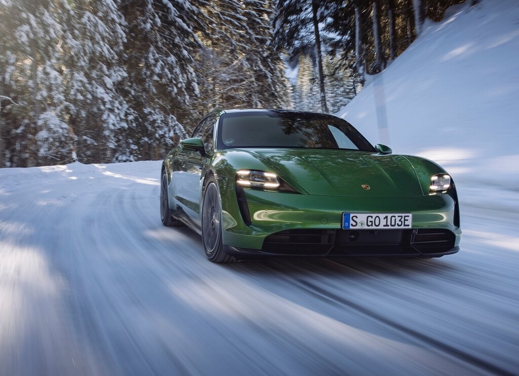 Tener coche es (cada vez más) de ricos: la industria está matando las gamas baratas en su paso al coche eléctrico