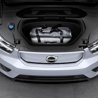 Volvo abre su primera línea de ensamblaje de baterías para coches eléctricos en Gante, y promete que no habrá cuellos de botella