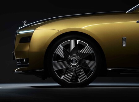 Rolls Royce Spectre 2024