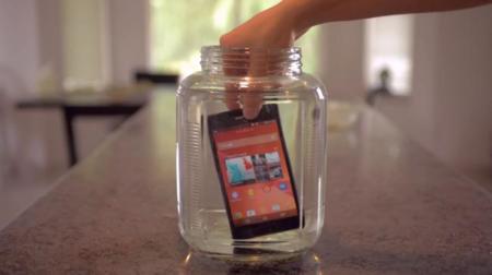 Comprobamos la resistencia al agua de los móviles y tablets Xperia de Sony