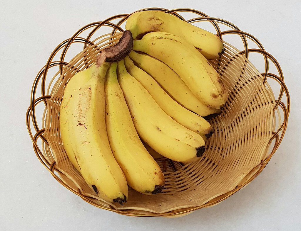 Tus plátanos se mantendrán amarillos y frescos durante 16 días con este truco de almacenamiento al alcance de cualquiera