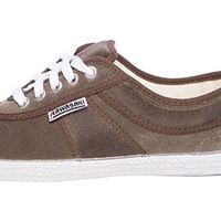 Tenemos las zapatillas de terciopelo marrón Kawasaki disponibles desde 19,83 euros en Amazon 