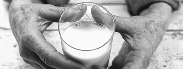 En el Reino Unido están quitando la fecha de caducidad a la leche y otros alimentos. Y quizá no sea tan mala idea 