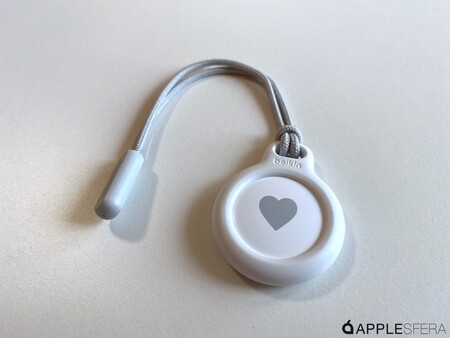 Protector para AirTag de Belkin: un llavero o correa con el que colocar nuestro AirTag en cualquier parte