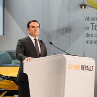 Nissan se plantea despedir a su directivo Carlos Ghosn, tras ser detenido por presunto fraude fiscal