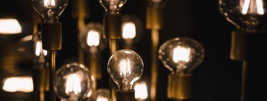 No hay que ser adivino para ahorrar en la factura de la luz sabiendo qué precio tendrá al día siguiente: así puedes hacerlo con tarifa PVPC 