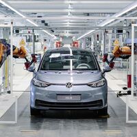 Las ventas de coches híbridos y eléctricos superan por primera vez a los coches diésel en Europa