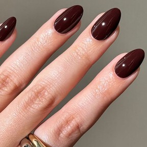 Ocho colores de uñas que se llevan siempre y suman elegancia a cualquier look