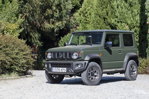 Probamos el Suzuki Jimny: un auténtico 4x4 de bolsillo, muy efectivo y relativamente asequible