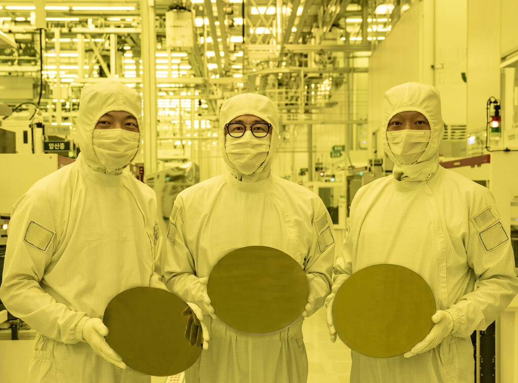 Los chips de 0,3 nm tienen fecha definitiva: el laboratorio IMEC ha encontrado la forma de extender la vida del silicio