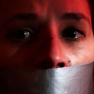 Después de 11 años, podemos ver en 'streaming' una de las mejores series de suspense británicas de todos los tiempos de forma totalmente gratuita