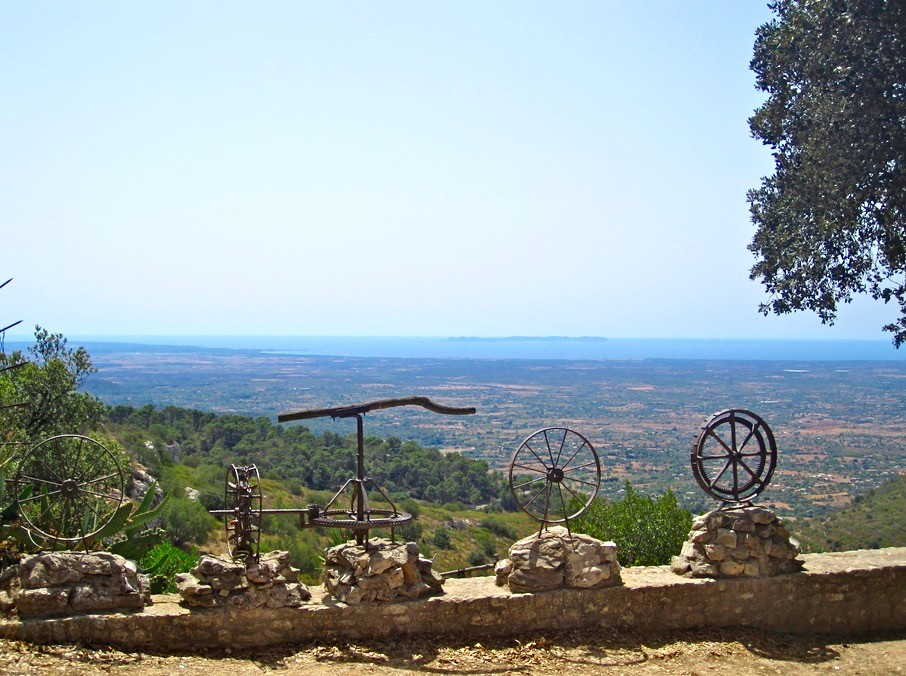 Mallorca a tus pies desde el Puig de Randa y el Santuario de Cura 