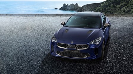 Nuevo Kia Stinger: la berlina coreana se renueva sin grandes alardes y apuesta por un diseño deportivo continuista