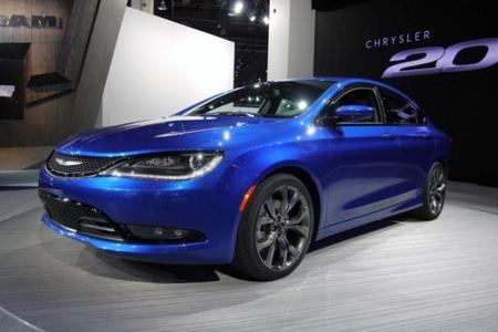 Chrysler 200