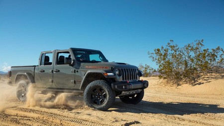 Jeep Gladiator Mojave 2020, la pick-up recibe un tratamiento especial para desafiar el desierto