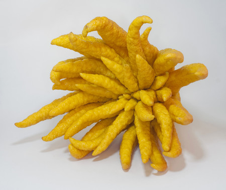 Estas 6 frutas extraordinarias son de la familia del limón y se están poniendo de moda