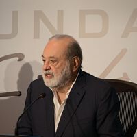 Carlos Slim habla del registro de líneas celulares en México: "deberían darle una reestudiadita" 