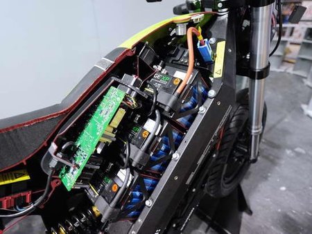 Brammo Empulse seccionada