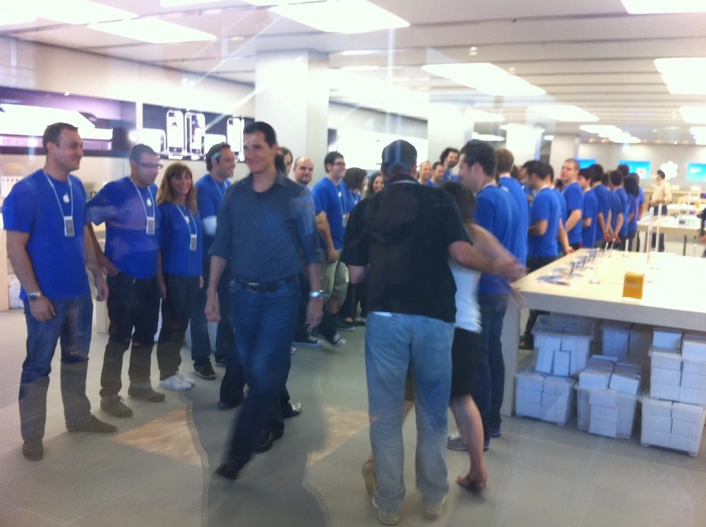 Foto de Inauguración Apple Store La Maquinista (37/93)