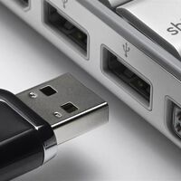 Las consolas totalmente digitales podrían provocar un giro inesperado en la industria: la PC se volvería en el gran refugio de los juegos físicos 