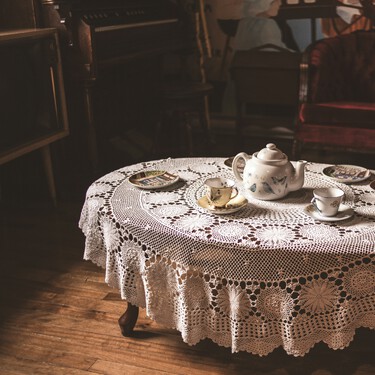 Zara Home reinventa el servilletero de ganchillo que tenían nuestras abuelas y lo convierte en una cesta ideal para utilizar de panera 