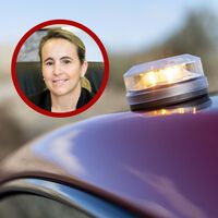 Si vas a utilizar una luz V16 no conectada a partir de hoy, la subdirectora de la DGT avisa: te juegas una multa de 80 euros