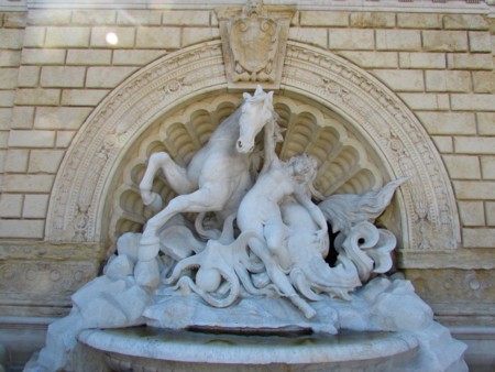 Fuente Escalinata Montagnola Bolonia