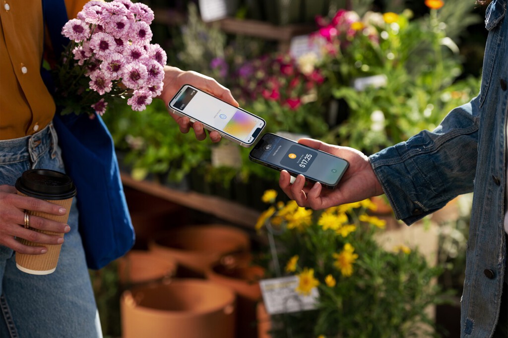 A partir de hoy, tu iPhone es un datáfono: Tap to Pay aterriza en España