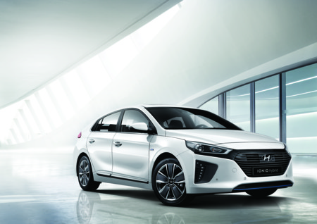 160114 Ioniq Hybrid Breaking Hybrid Stereotypes 2