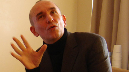 Molyneux vuelve a hacer de las suyas con 'Curiosity'. Larga vida al Rey del Hype