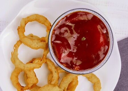 Aros de cebolla a la cerveza. Receta fácil de botana