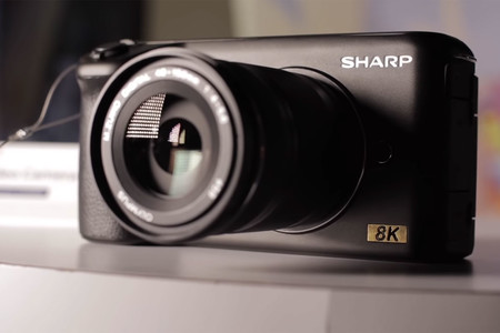 Sharp muestra un nuevo prototipo de cámara 8K durante el CES 2019