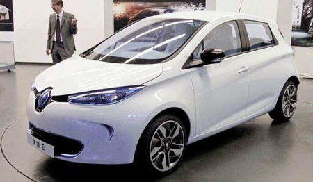 Primera imagen de la versión definitiva de Renault Zoe sin camuflaje