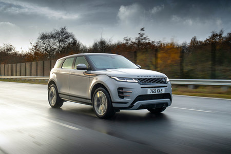 El Range Rover Evoque estrena variante híbrida enchufable de 309 hp y 66 km de autonomía eléctrica