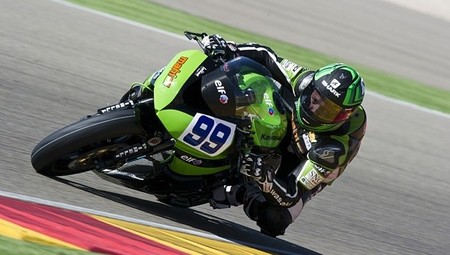 Superbikes Motorland Aragon 2013: Fabien Foret consigue la victoria en Supersport con los favoritos fuera