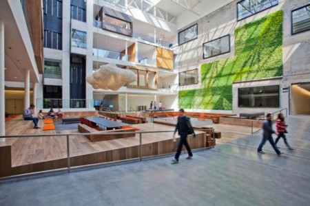 Google deja de ser la mejor empresa en la que trabajar del mundo, ¿el “culpable”? Airbnb