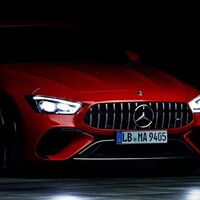 ¡Está cerca! El Mercedes-AMG GT 4 Puertas Coupé híbrido enchufable llega el 1 de septiembre, y esta es su primera imagen