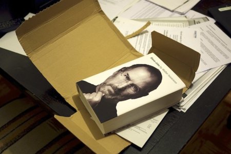 La segunda edición de la biografía de Steve Jobs revelará detalles de un sorprendente nuevo iPhone